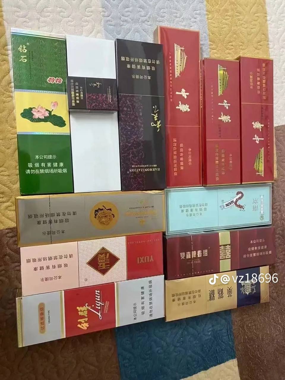 女生裸身照片-高清无水印完整无删减版